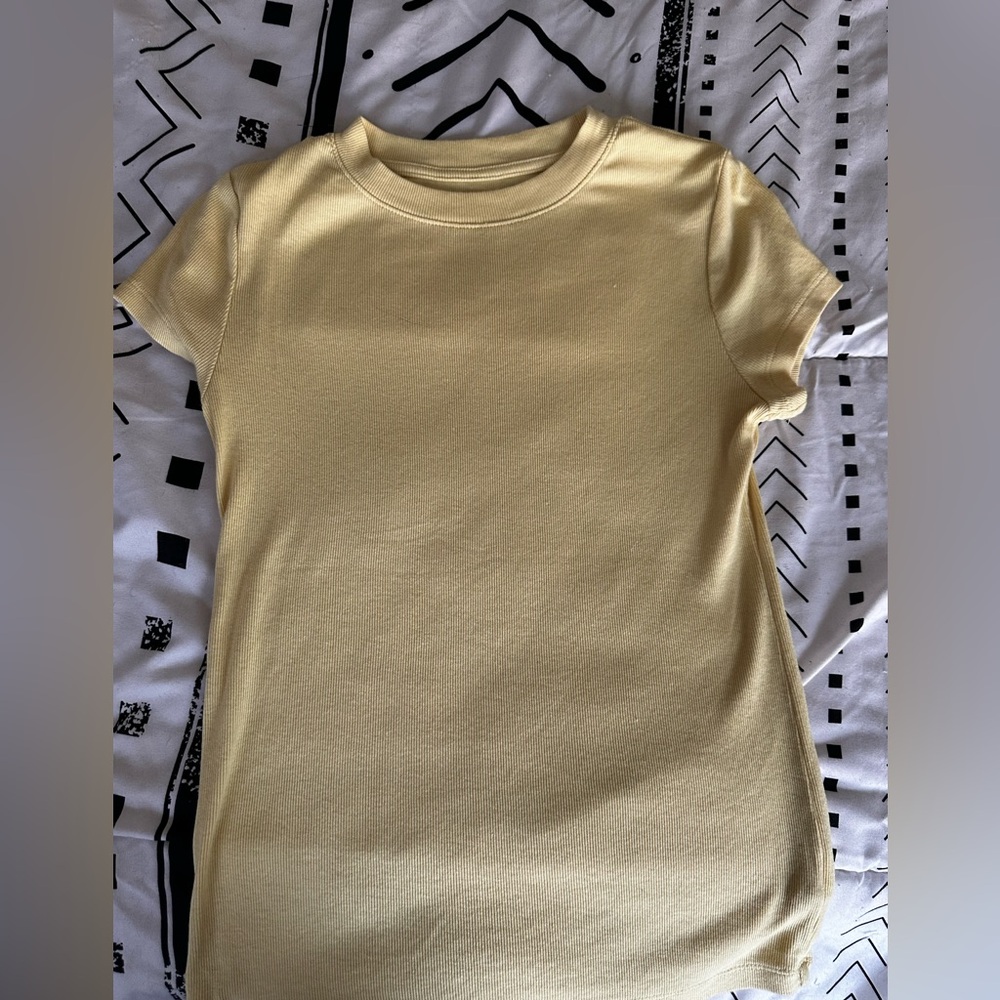 Plain crew neck tee